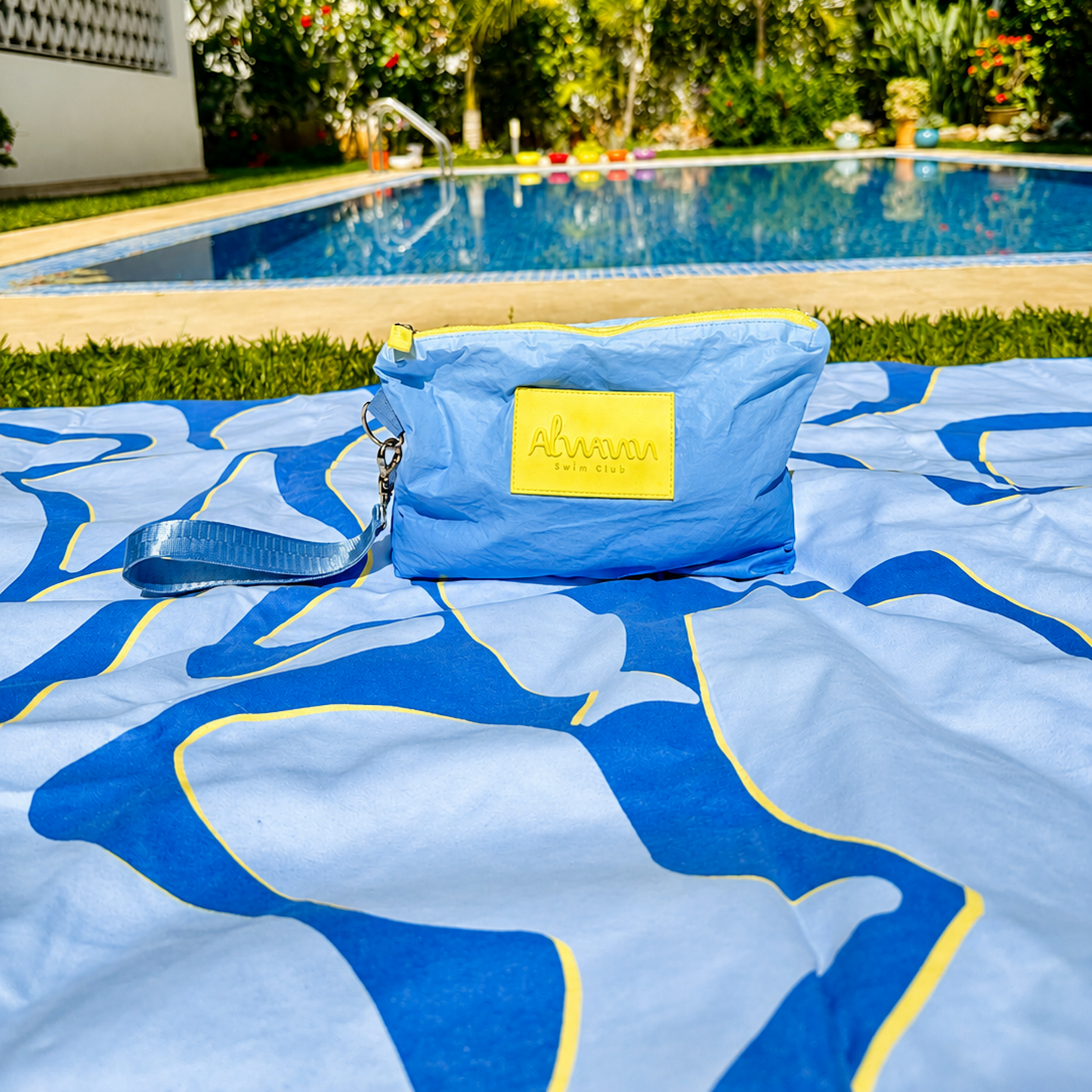 Summer Duo - Quick-Dry towel + Reversible Splash-Proof Pouch